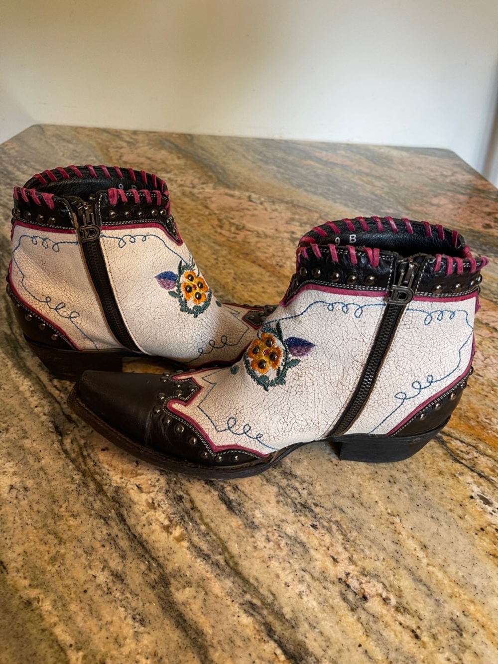 Double D Ranch Double Talk  
Ankle Boots Floral Embroidery 
Size 9 - Picture 4 of 9